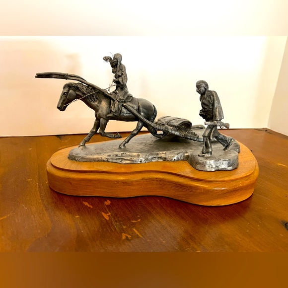 Michael A Ricker 1223 American Indian Chief On Horse Statue Sculpture 1986 - Picture 1 of 8
